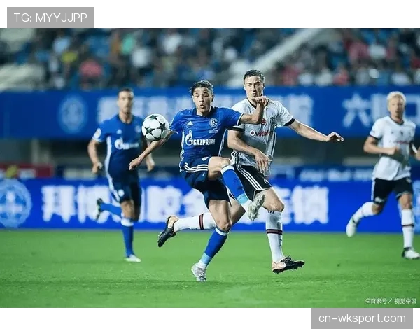 战报：沙尔克04 2-1逆转奥格斯堡，两球均来自下半场的快速反击